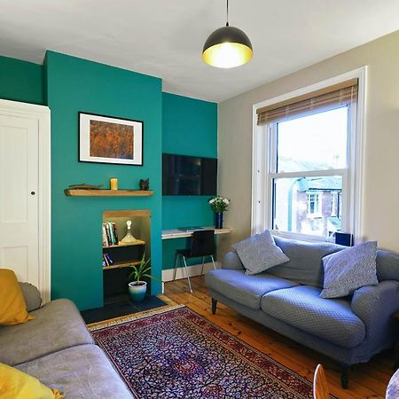 ウィンチェスターTastefully Decorated 1-Bed With Free Parking - At Hemアパートメント エクステリア 写真