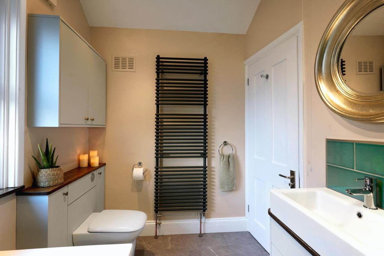 ウィンチェスターTastefully Decorated 1-Bed With Free Parking - At Hemアパートメント エクステリア 写真